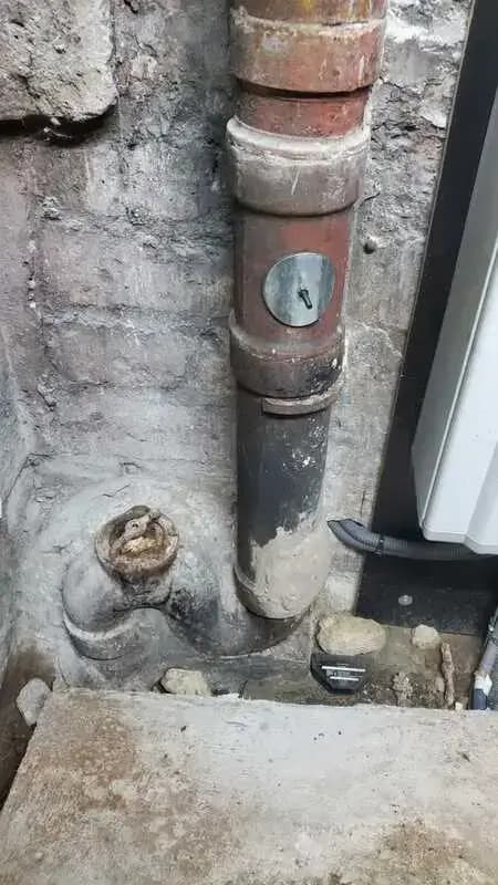 Causes d'une colonne générale d'immeuble bouchée - Aprime Fluides